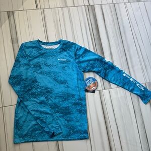 NWT Colombia PFG long sleeved shirt